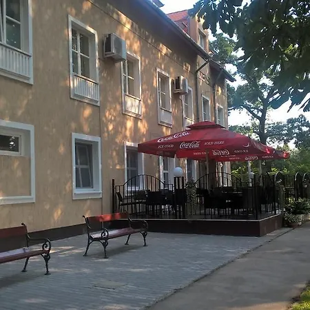 Thelena Отель 3*