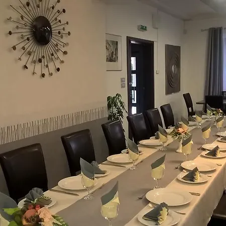 Thelena Hotel 3*