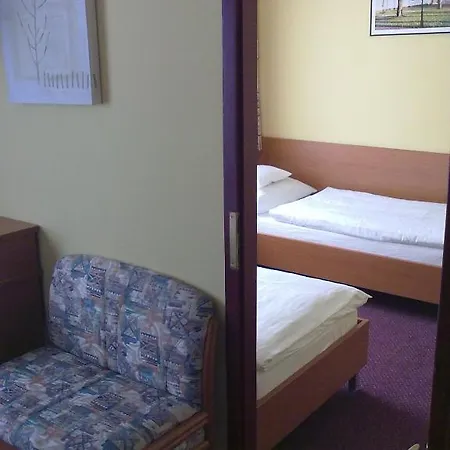 Thelena Hotel 3*