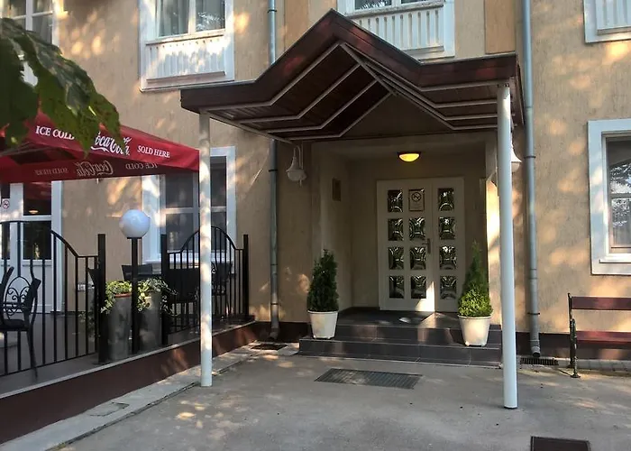 Ξενοδοχείο Thelena